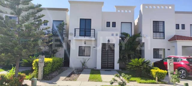 CASA EN RENTA en Privada Toscana, Los Mochis, Sinaloa.