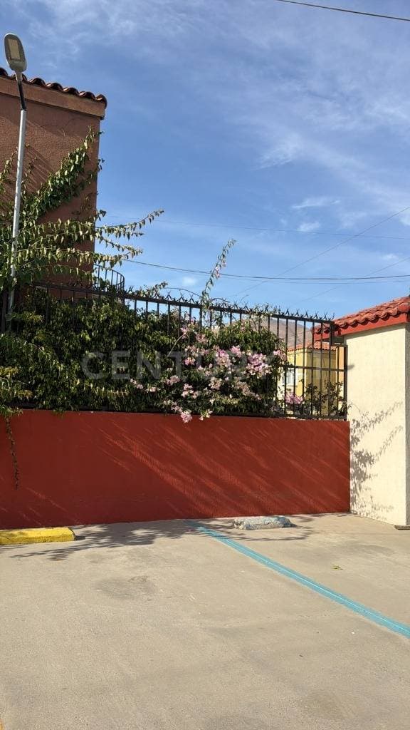 CASA EN VENTA EN RESIDENCIAL ARBOLEDAS TIJUANA B.C.