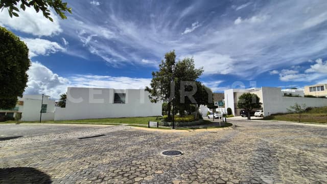 VENTA DE TERRENO EN ESQUINA EN PARQUE CAIRO! LOMAS II DE ANGELOPOLIS!