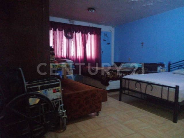 CASA EN VENTA EN ECATPEC, A 10 MINUTOS DE METRO ECATEPEC