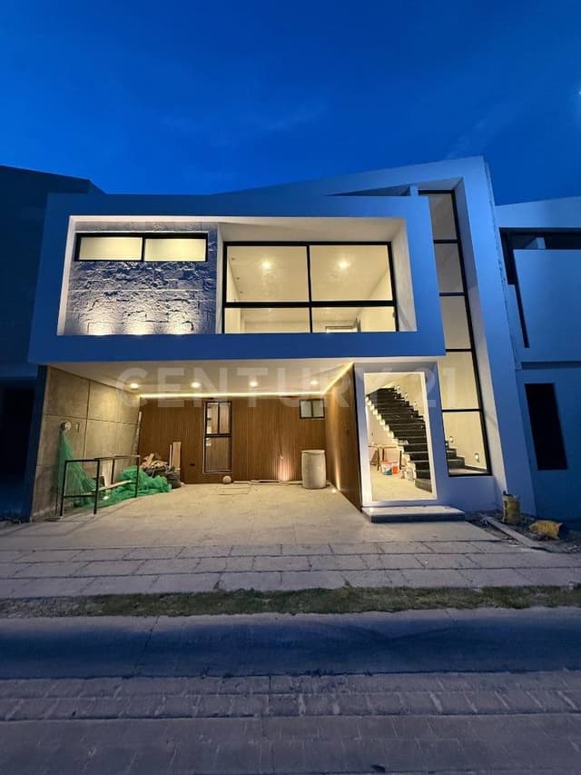 VENTA CASA 4 RECÁMARAS PARQUE YUCATAN, LOMAS DE ANGELOPOLIS III, CASCATTA,PUEBLA