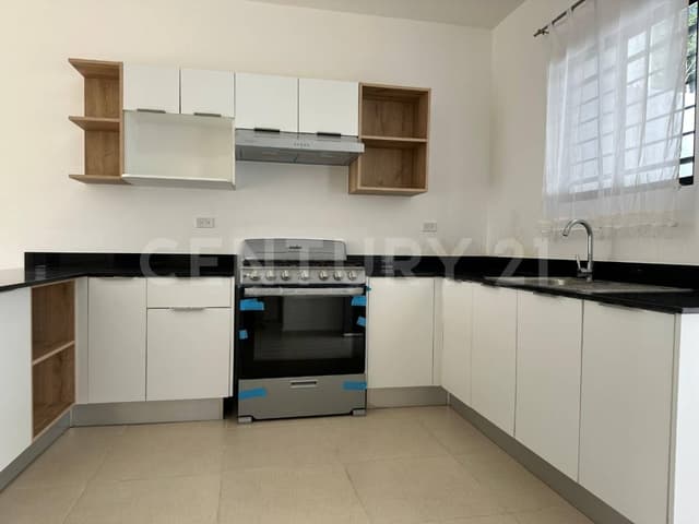 Casa en Renta de 2R/1B sin Muebles en Marsella 3 Playa del Carmen P4497