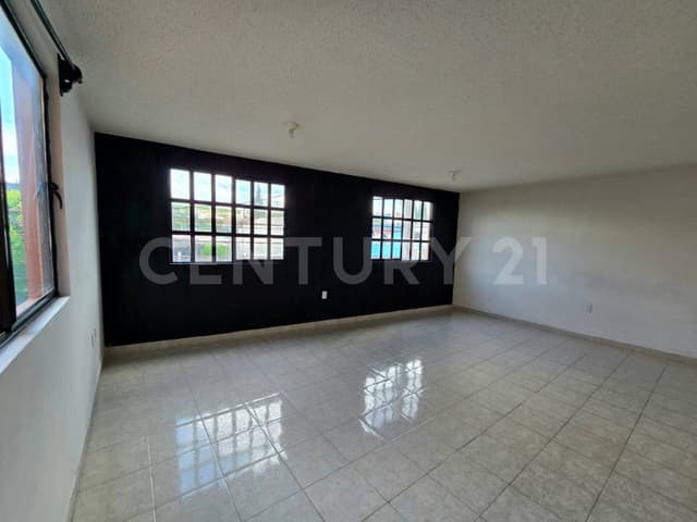 Casa de 4 recamaras en venta en San Cayetano, SJR, Queretaro.