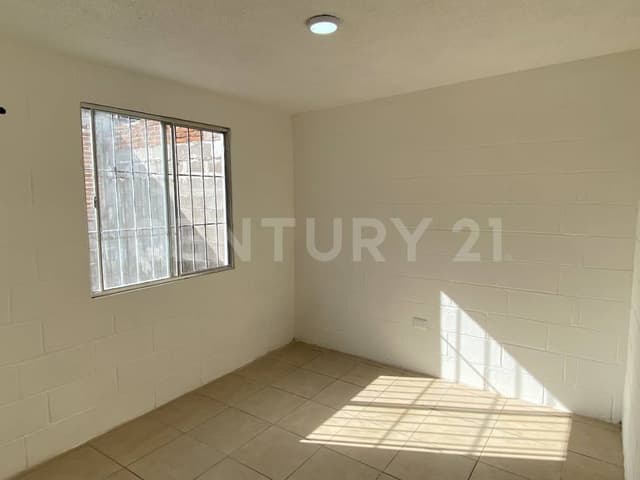 CASA EN VENTA EN FUENTES DEL VALLE EN CULIACAN SINALOA