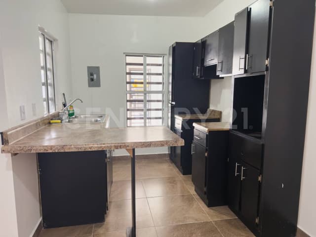 Casa en Venta en Fraccionamiento Granjas el Gallo, Ensenada, Baja California