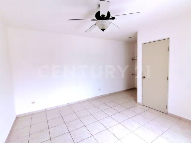 VENTA Espaciosa casa en Jardines del Sur I Cancun CE0326