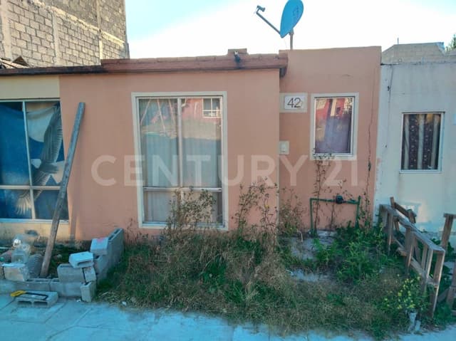 CASA EN VENTA EN HUEHUETOCA