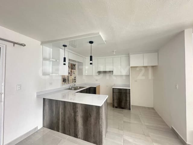 CASA EN RENTA EN VISTAS DE SANTA FE, TIJUANA BAJA CALIFORNIA.