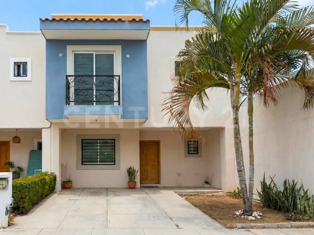 CASA EN RENTA EN FRACC. RINCÓN DE LAS PLAZAS, MAZATLÁN, SINALOA.