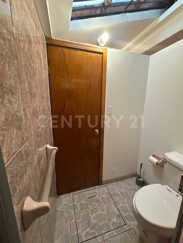 CASA EN VENTA DE 3 RECAMARAS EN LA COLONIA VIVIENDA MAGISTERIAL 37, TIJUANA BC