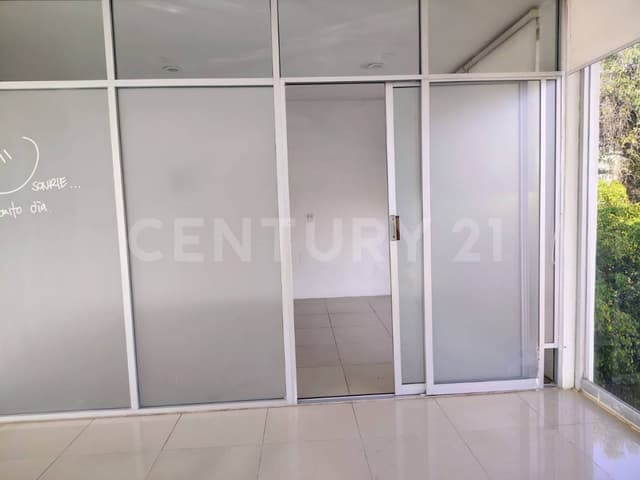 SE RENTA ESPACIO EN TERCER NIVEL EN LA COLONIA REFORMA