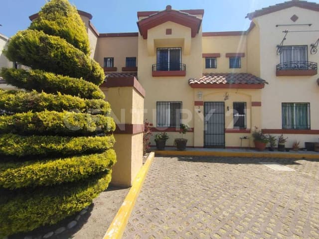 CASA EN VENTA REAL DEL SOL 3 HABITACIONES