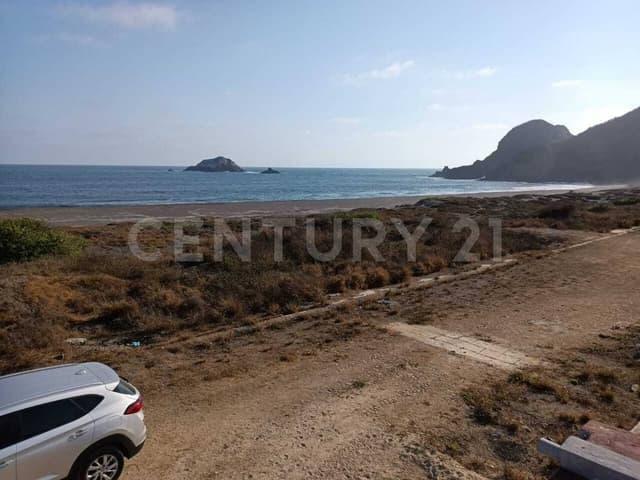 Terrenos en Venta a la orilla del Mar, en Fracc. Aquarium, Campos, Manzanillo