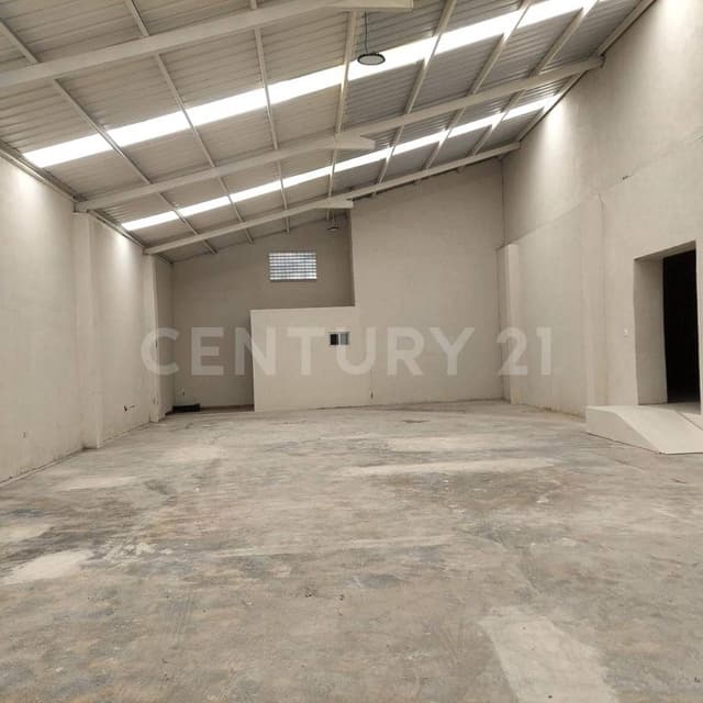 BODEGA EN RENTA | GUADALUPE, NL | cuenta con cuarto frio