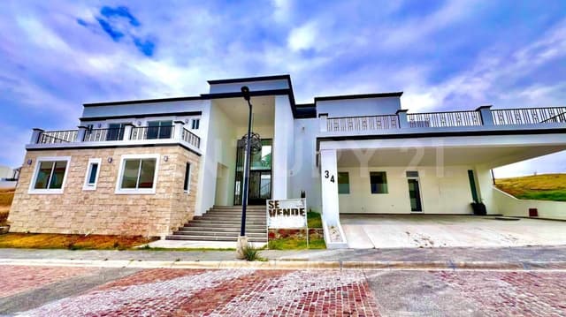 CASA EN VENTA EN EXCLUSIVO FRACCIONAMIENTO, PARQUE GRAN RESERVA.