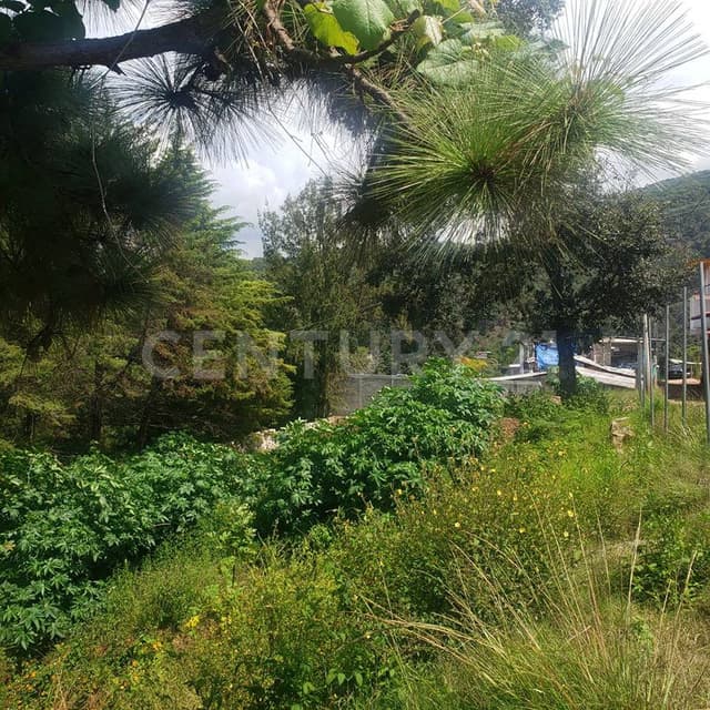 Terreno 2 en Loma Bonita, cerca del centro de Valle de Bravo