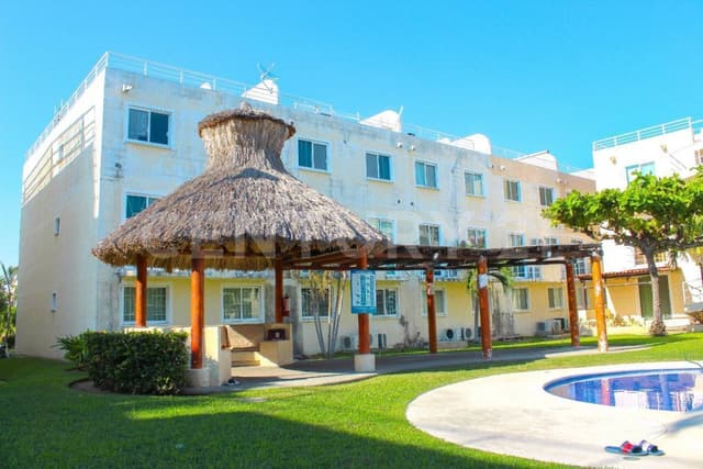 Departamento en Venta en Fraccionamiento Marina Diamante, Acapulco.