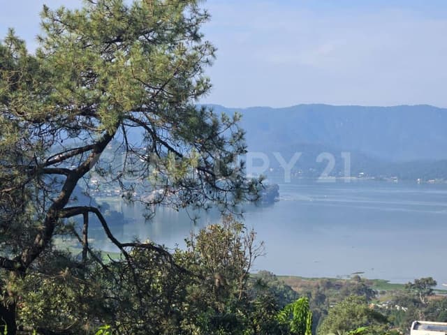 Terreno en venta en Valle de Bravo