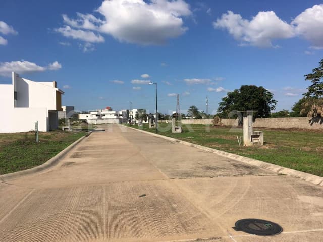 TERRENO EN VENTA RESIDENCIAL ONIX IXTACOMITAN VILLAHERMOSA TABASCO