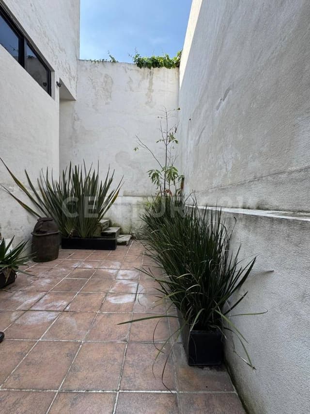 Casa sola a una calle de Av de las Fuentes