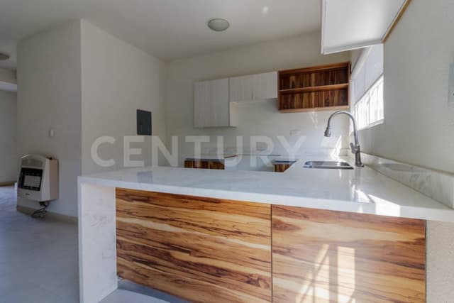 CASA EN VENTA CATANIA RESIDENCIAL