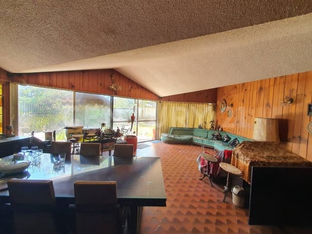 CASA PARA REMODELAR EN FRACCIONAMIENTO LOMAS DE COYUCA EN CUERNAVACA, MORELOS.