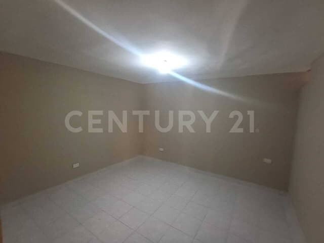 Casa en Renta, Zapata 730, Casa P/B, entre Cano y Buelna, El Parque