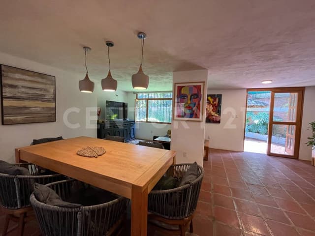 CASA EN RENTA EN VALLE DE BRAVO