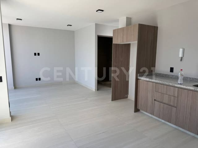 En 4To piso, con terraza propia, a una calle de parque Nápoles