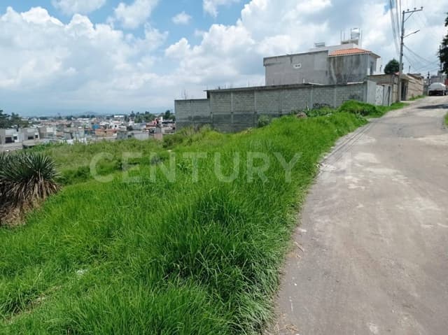 Terreno en Venta en Santa Cruz Ocotlán, Metepec, Estado de México