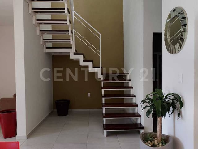 Se vende casa Fraccionamiento Santa Sofia, Villa de Alvarez, Col.