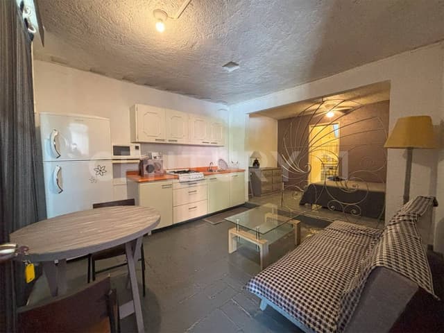 CASA CON LOFTS PARA RENTAR EN LOMAS DE CORTES, CUERNAVACA,