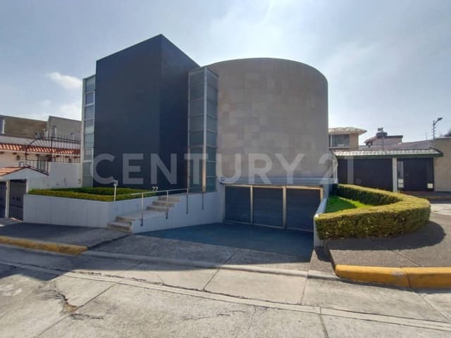 Casa en Renta en Ciudad Satélite, Naucalpan, Estado De México
