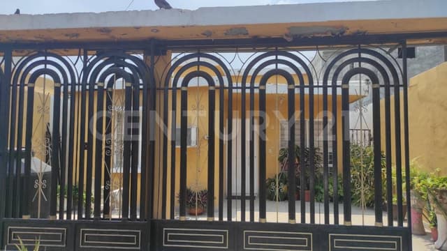 CASA EN VENTA EN COL. VALLE DEL NOGALAR EN SAN NICOLAS DE LOS GARZA