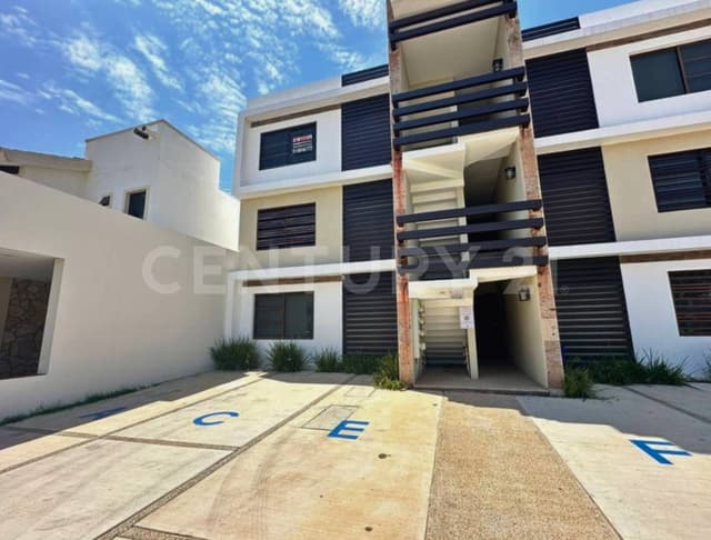 DEPARTAMENTO AMUEBLADO EN RENTA AZUL PACIFICO, MAZATLÁN, SINALOA.