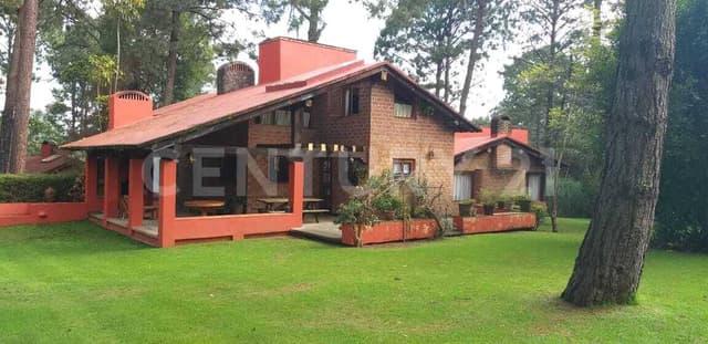 CASA EN VENTA, Mesa de Jaimes, Valle de Bravo, Estado De México $12,000,000