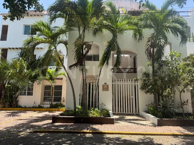 En Venta Condo PB 2 Rec Céntrico en Playa del Carmen P4363