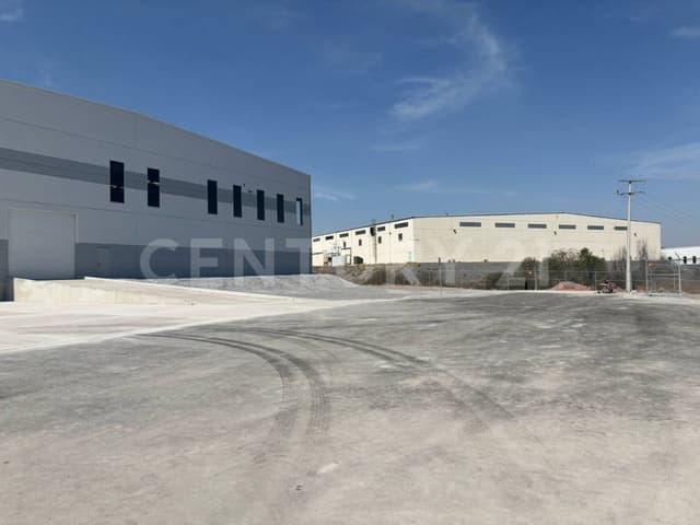 Se renta nave de 10,328 m2 en Ramos Arizpe.