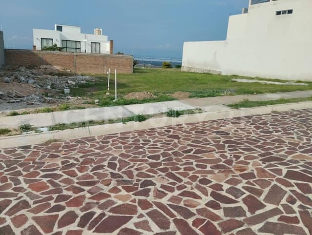 TERRENO HABITACIONAL CARRETERA IRAPUATO GUANAJUATO