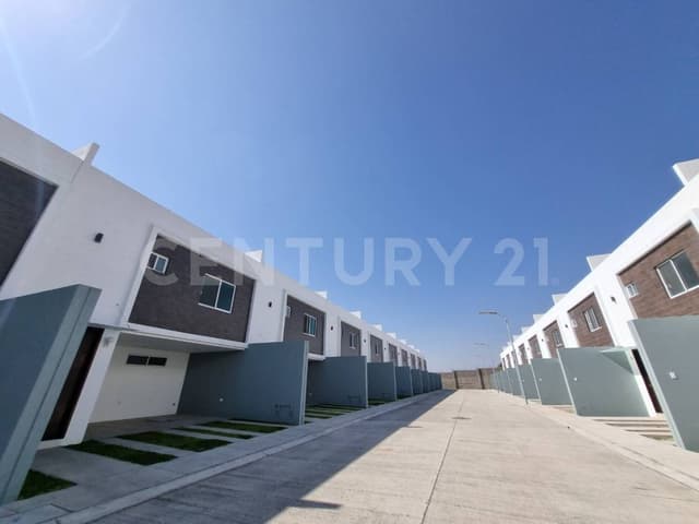 CASAS EN VENTA EN ZONA LOS HEROES EN CHAPULCO SOBRE PERIFERICO Y LA 14!