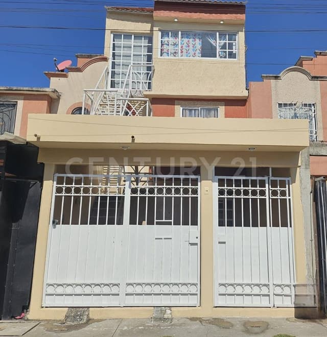 Casa en venta en Fraccionamiento Las Américas. Ecatepec de Morelos.