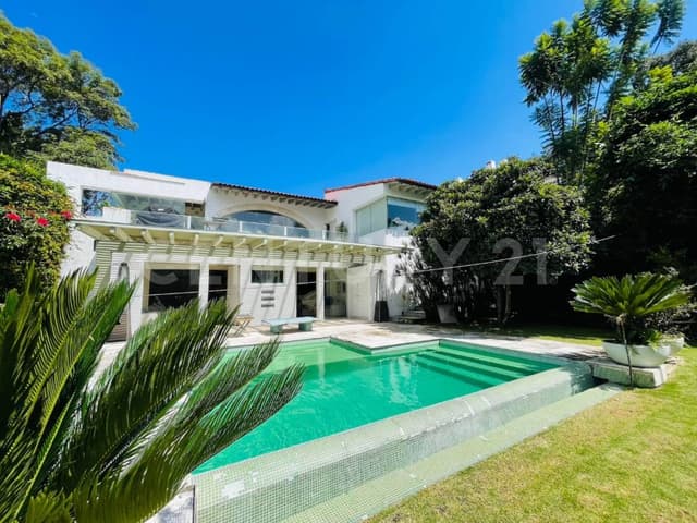 CASA EN RENTA EN CLUB DE GOLF AVÁNDARO, VALLE DE BRAVO