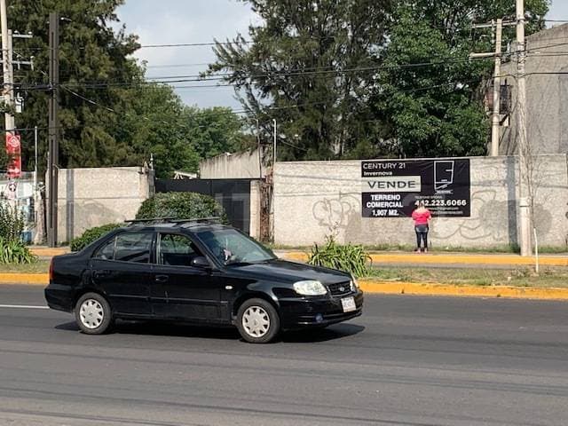 TERRENO COMERCIAL EXCEL ZONA COMERCIAL PASEO CONSTIT( Frente Plaza Citadina )