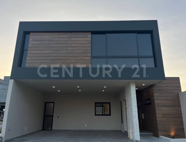 CASA EN VENTA CARRETERA NACIONAL , LOS CRISTALES MONTERREY NUEVO LEÓN