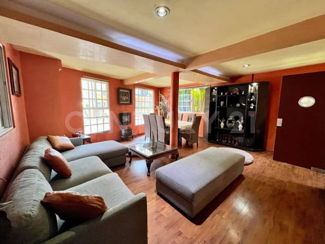 Casa en condominio con 4 recámaras, roof garden y espacios amplios en Tlalpan