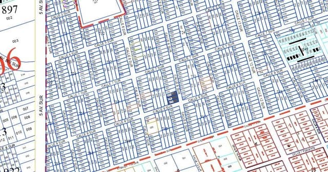 TRES LOTES JUNTOS EN VELETA