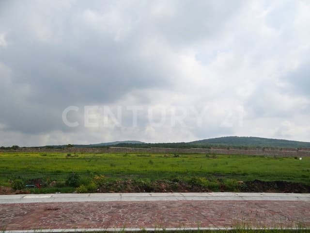 TERRENO EN VENTA LA VALENCIANA