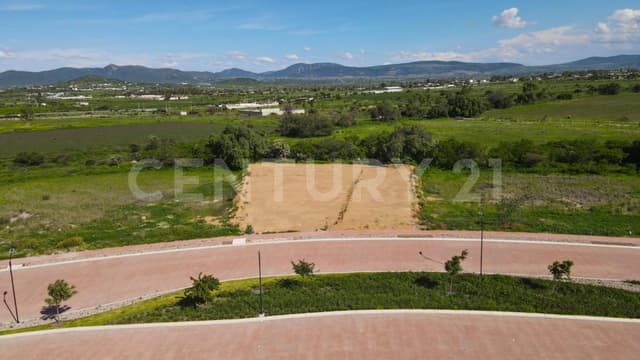 Venta de Terreno Comercial Ciudad Maderas Corregidora Querétaro
