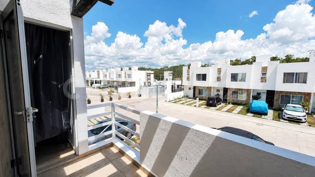 Casa en renta 3 recamaras amueblada Residencial La Joya Playa Del Carmen P4608