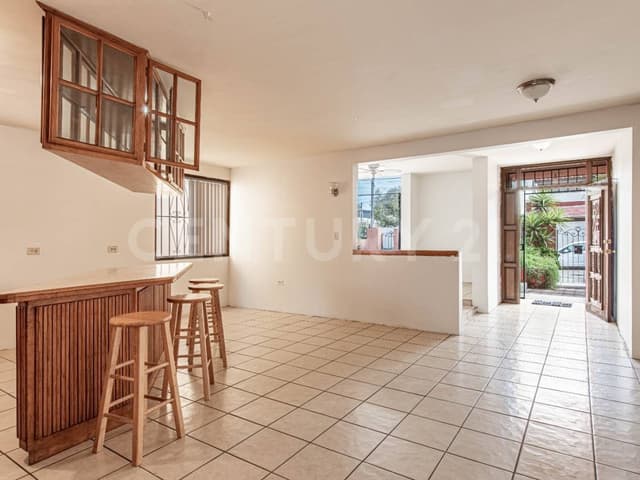 PROPIEDAD EN VENTA EN FRACCIONAMIENTO LAS PALMAS